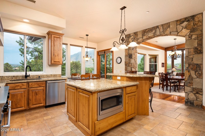 4490WJulesbergCir-20