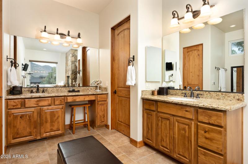 4490WJulesbergCir-31