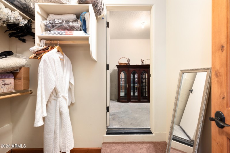 4490WJulesbergCir-46