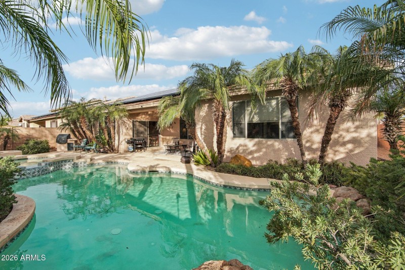 32-web-or-mls-W Bristol Ln-S0301-032