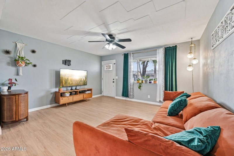 8-web-or-mls-W Corrine Dr-S0301-008