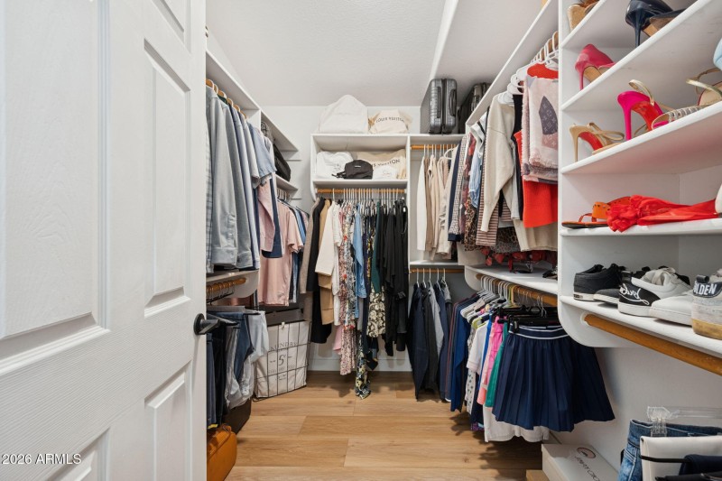 25-web-or-mls-1516-e-windsong-dr