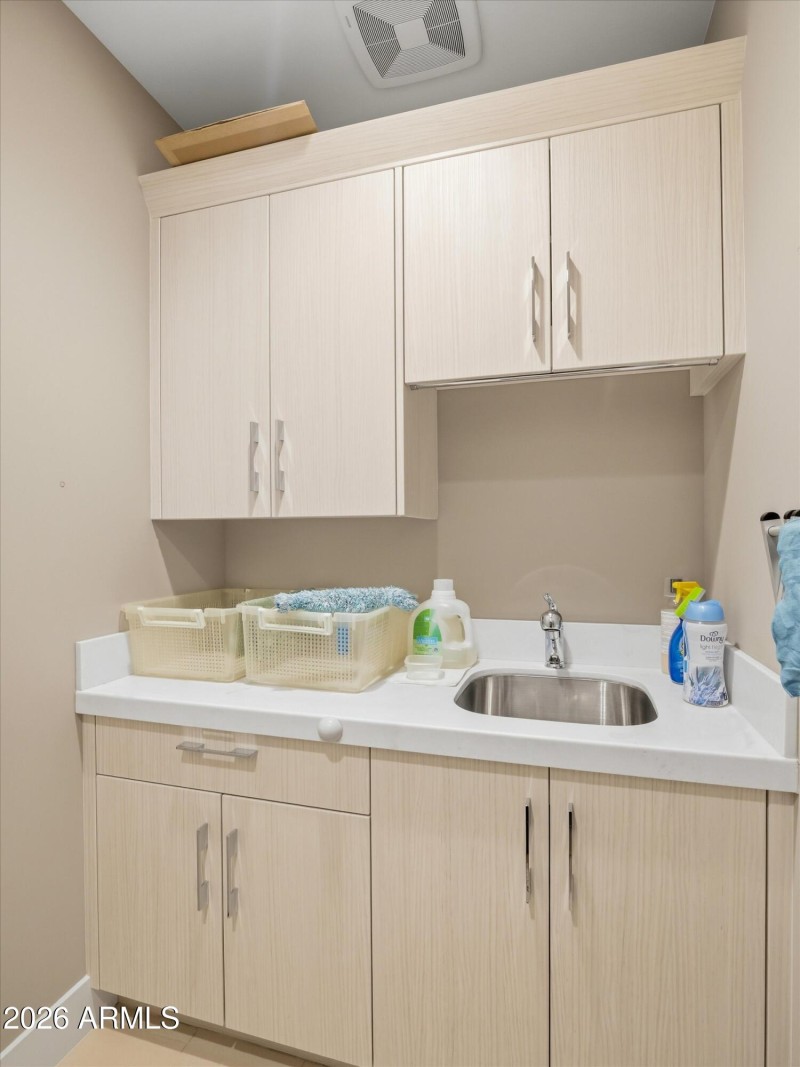 Laundry sink and built ins