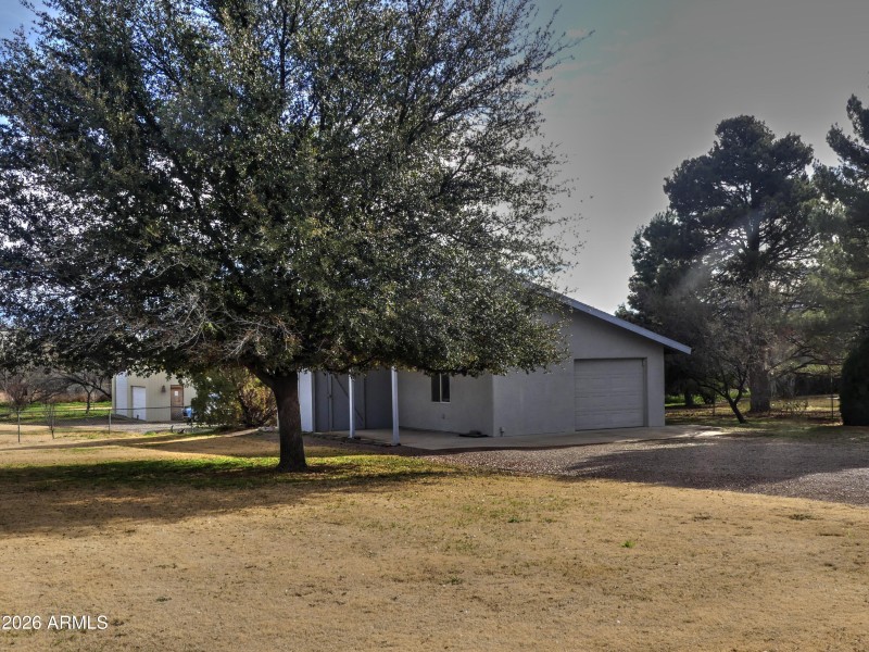 Detached Garage