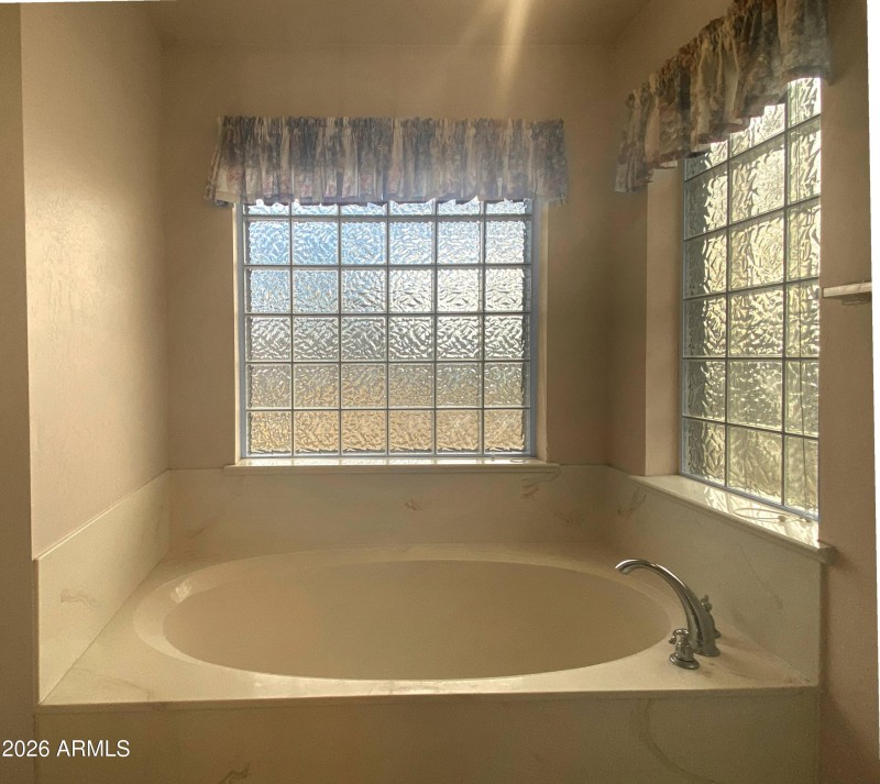 Master Tub