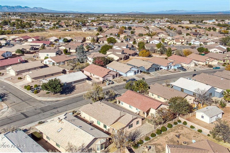 977 Montrose Avenue-062018