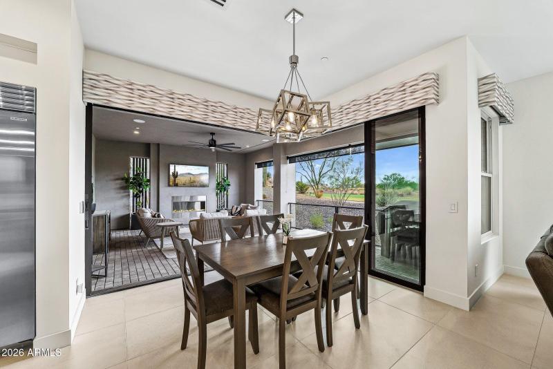 Dining to seamless Outdoors