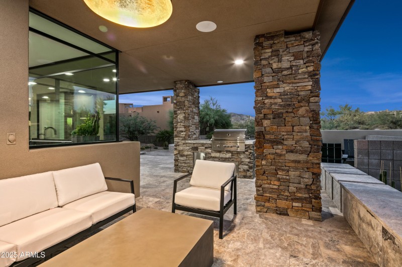 028_Patio Views