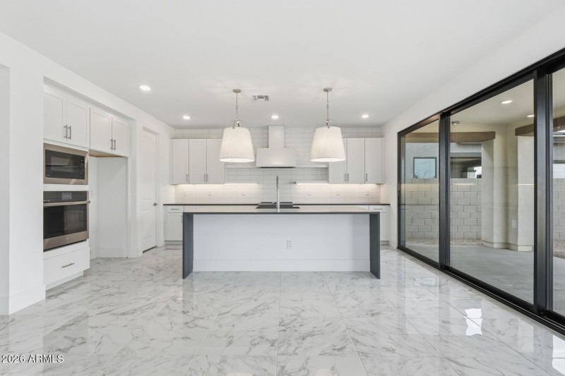 Viviendo Lot #10 Kitchen (2) (Large)