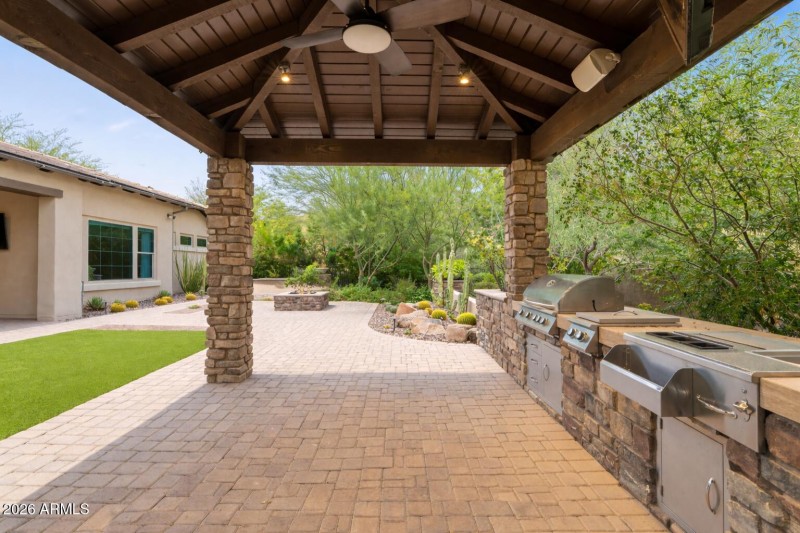 1BF00021-0744-44DD-A368-C169E06D02AB