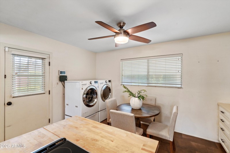 17-Kitchen to Dining