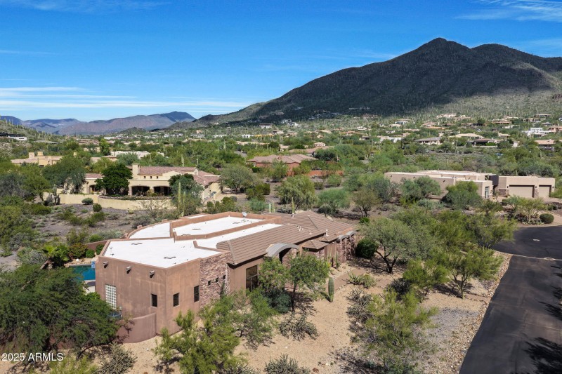 Private Lot NO Main Street Noise