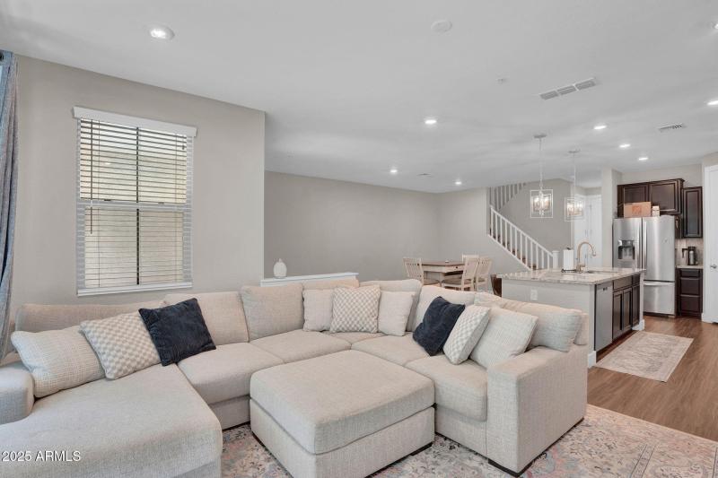 5-web-or-mls-3855 S mcqueen Rd 73-6