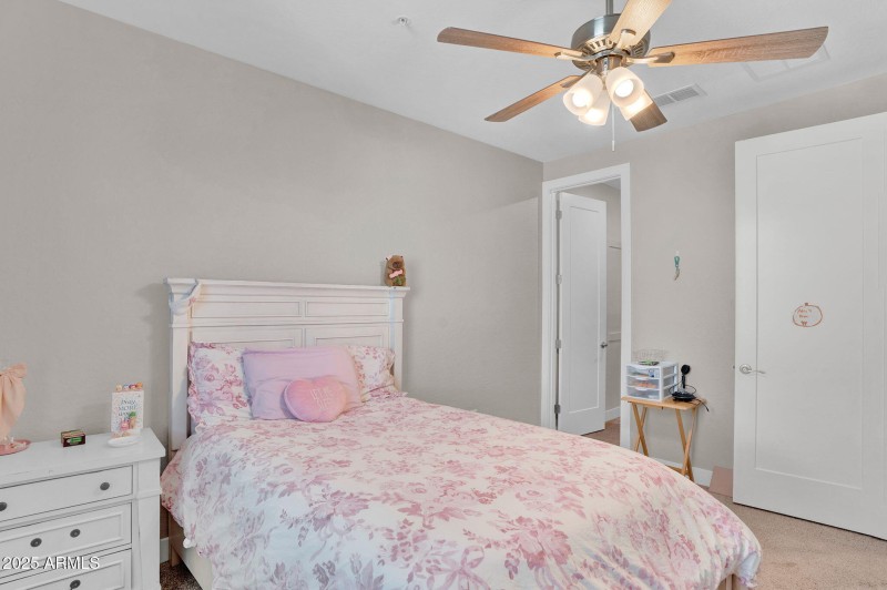 26-web-or-mls-3855 S mcqueen Rd 73-26