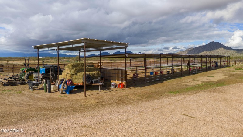 46109 W J-1 Ranch Rd00008