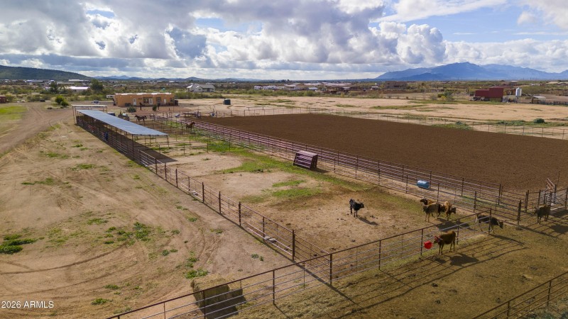 46109 W J-1 Ranch Rd00011