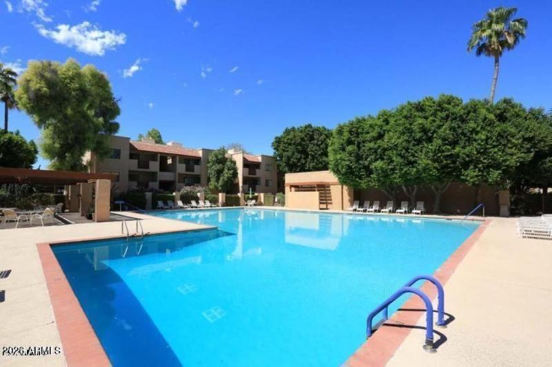 Huge South pool