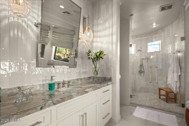 8-Primary Bath ~ Showers