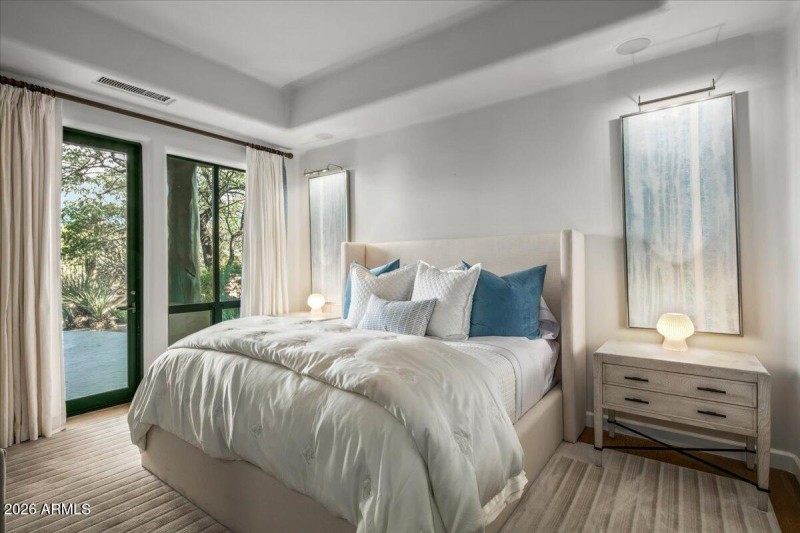 13-Bedroom Ensuite-2