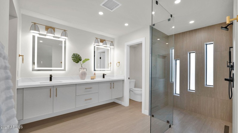 51-web-or-mls-P1131735