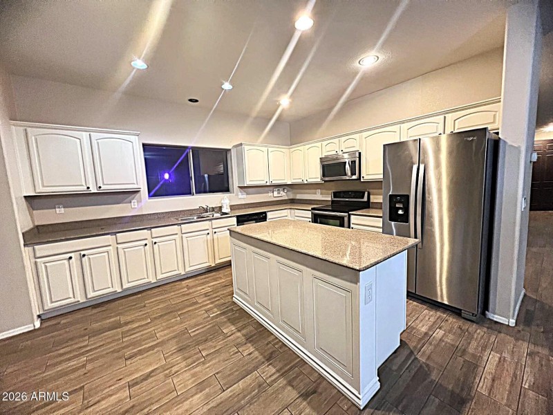 6837a9aced5d0ac5b1622af46ab16399