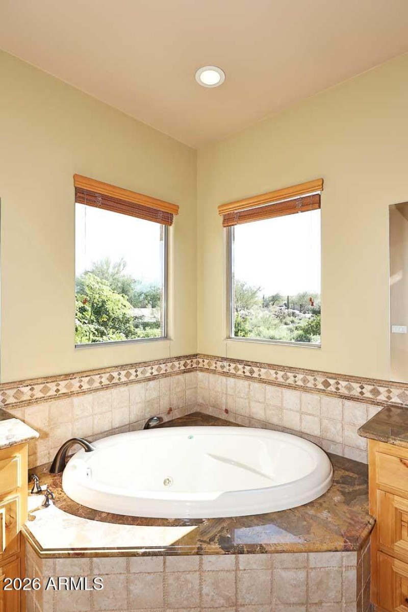 Primary Bath-Jetted Tub