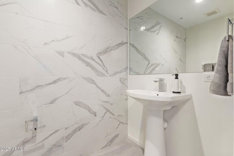 16 Kierland 7180 #516