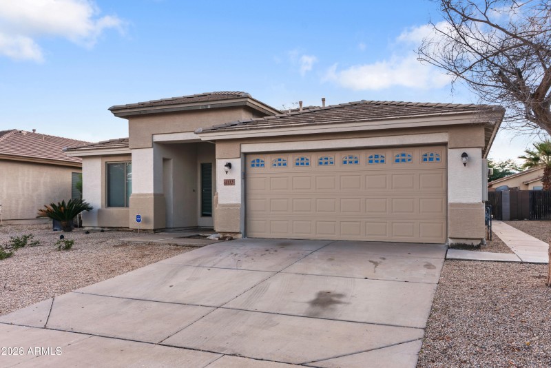 3_2113 w nancy ln reshoot-3