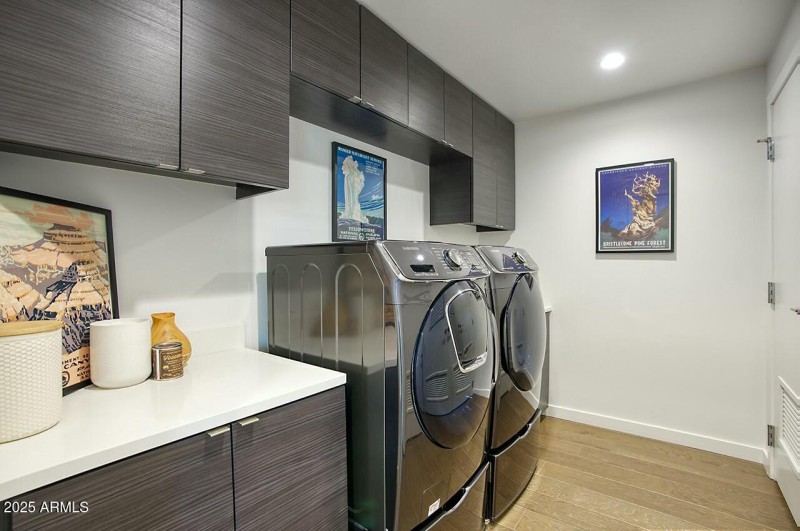 200 W PORTLAND ST 1217