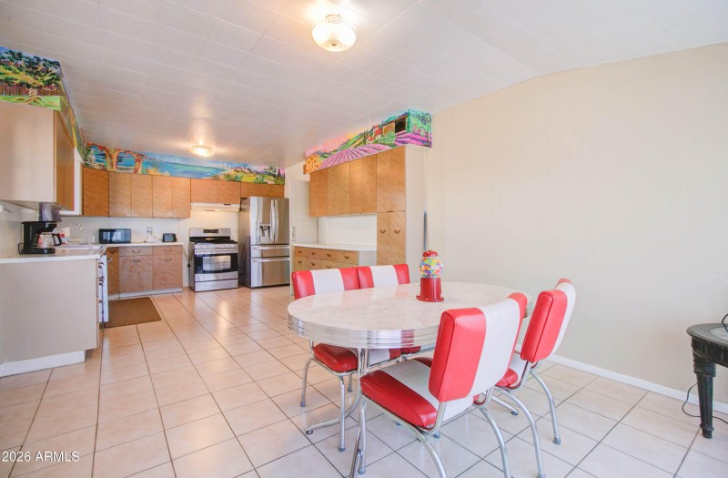 877 E Sycamore St - Bird-20