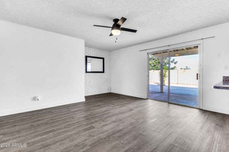 2024 E Rice Dr-11_(2048)