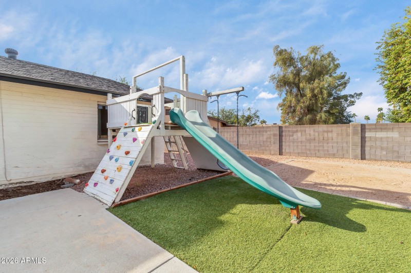 2024 E Rice Dr-32_(2048)