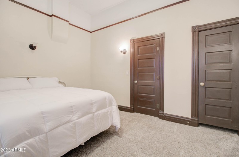 385 S Broad St Interior-13