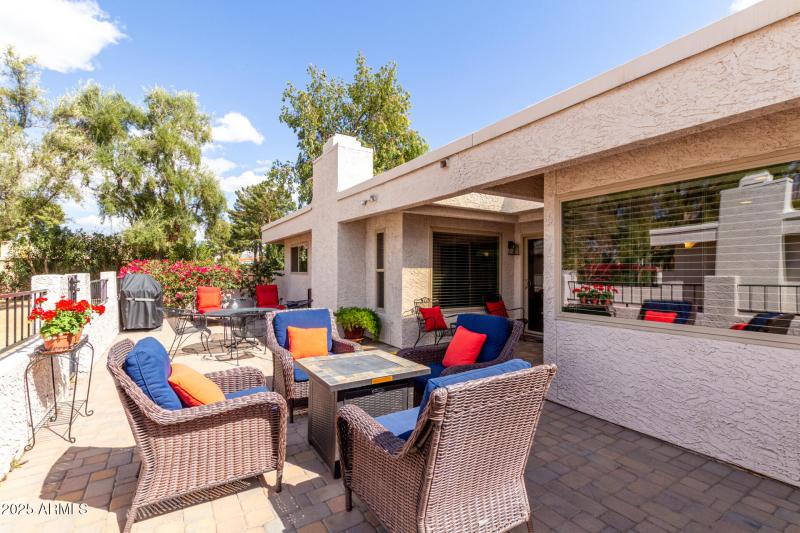 Great Entertaining Space