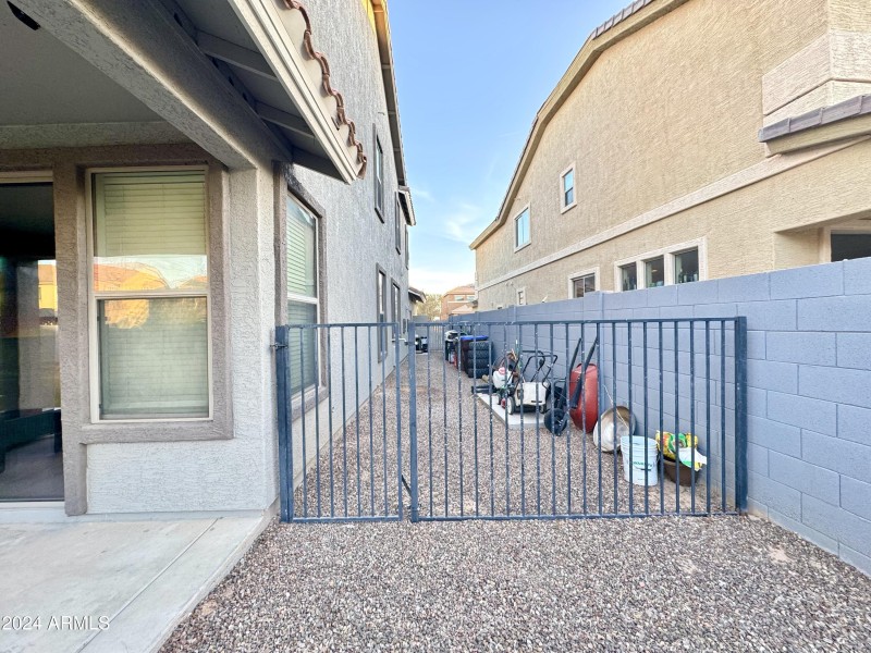 1DCD9BAE-1C43-4206-91AF-999FC94EA5A9