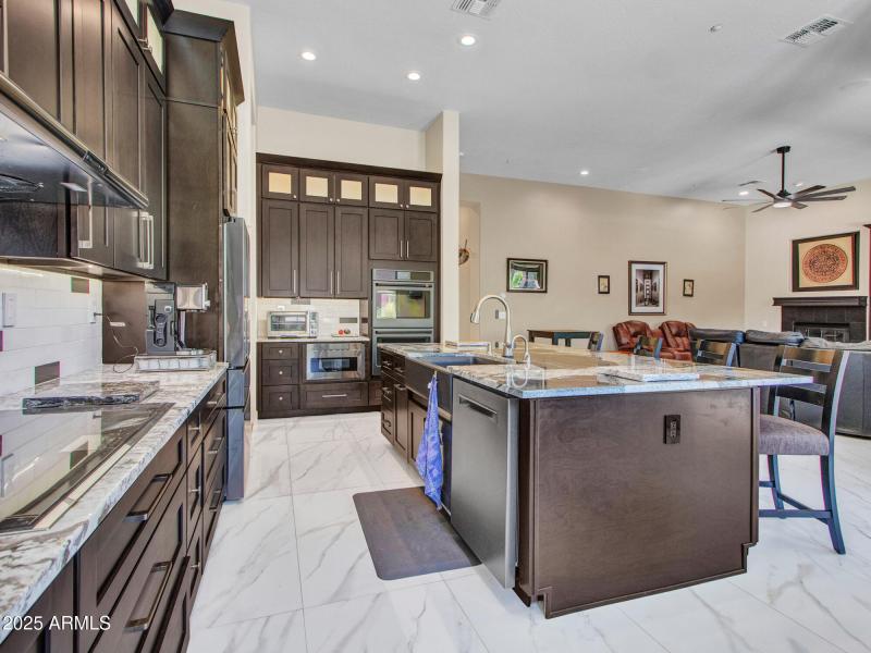10-Kitchen-(10)