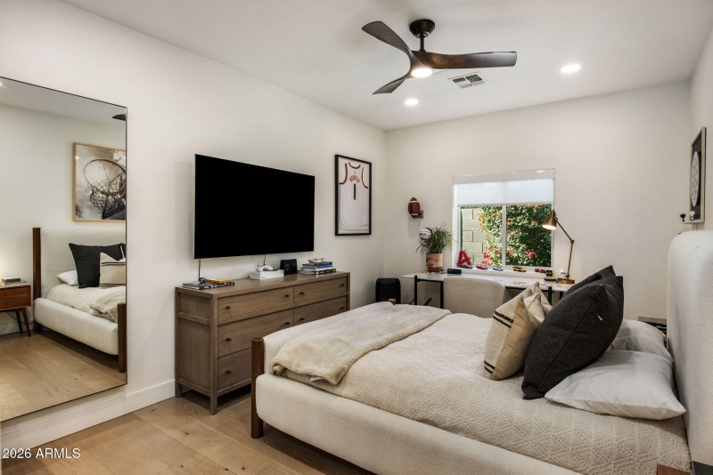 25-web-or-mls-D46A6428 copy