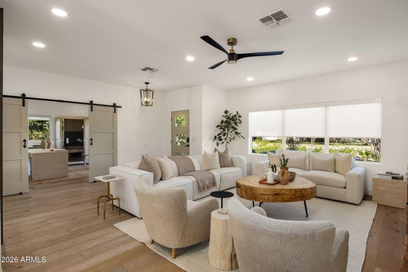 5-web-or-mls-D46A6322 copy