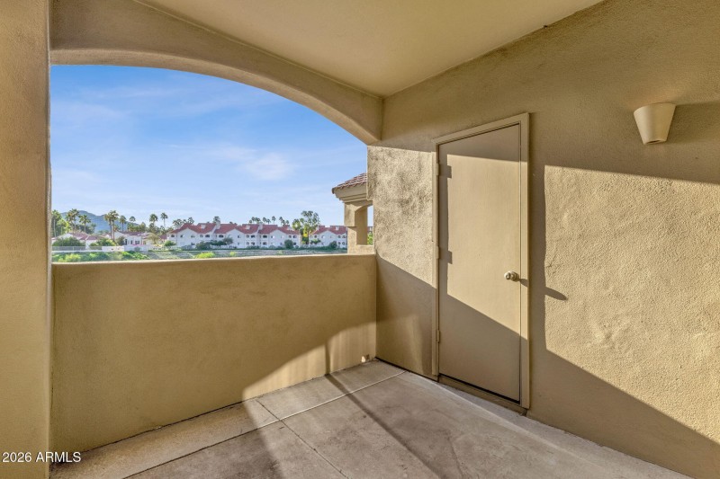 26-web-or-mls-5335-e-shea-blvd-2052