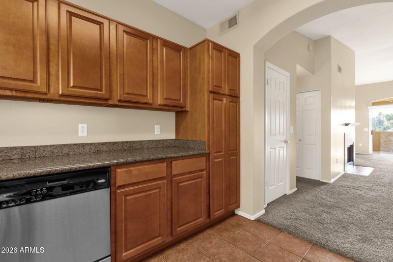 8-web-or-mls-5335-e-shea-blvd-2052