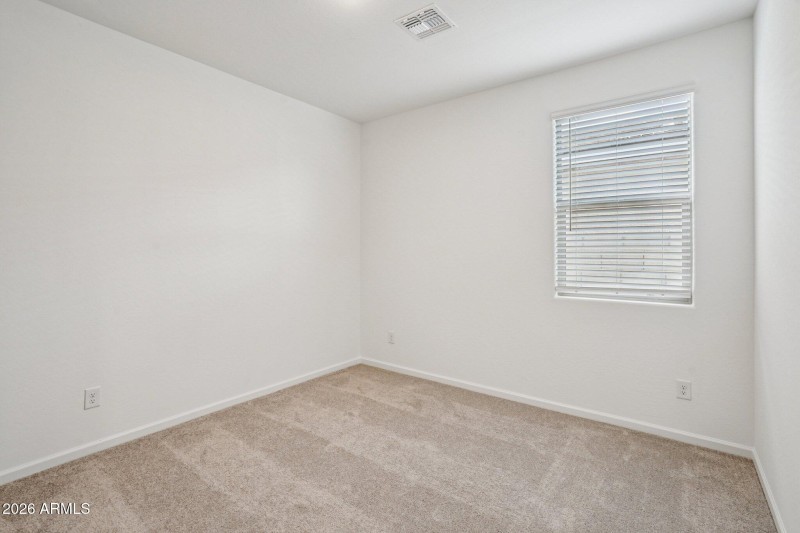 15-web-or-mls-W Camden Ave-S0301-015