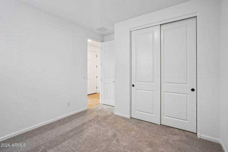 16-web-or-mls-W Camden Ave-S0301-016