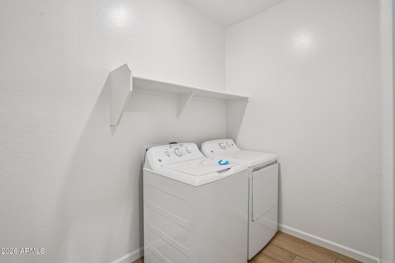 20-web-or-mls-W Camden Ave-S0301-020