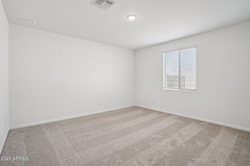 29-web-or-mls-W Camden Ave-S0301-029