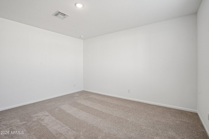 31-web-or-mls-W Camden Ave-S0301-031