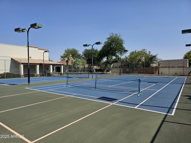 Tennis & Pickleball Courts