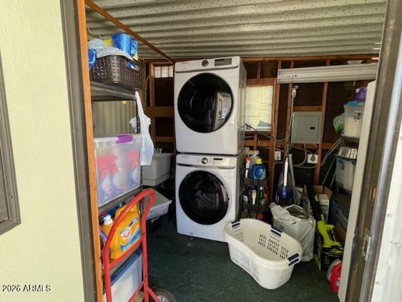 laundry, utility sink