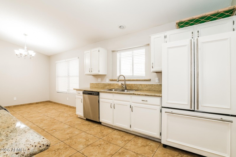 008-photo-kitchen-15063498