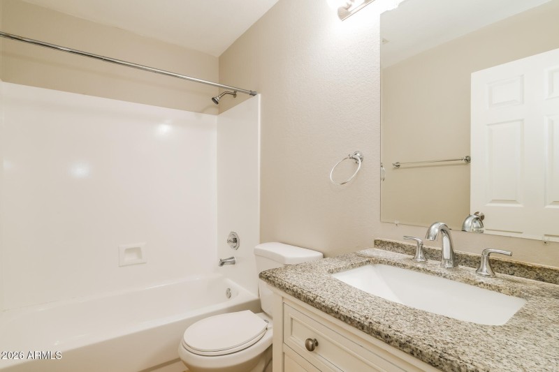018-photo-bathroom-15063500