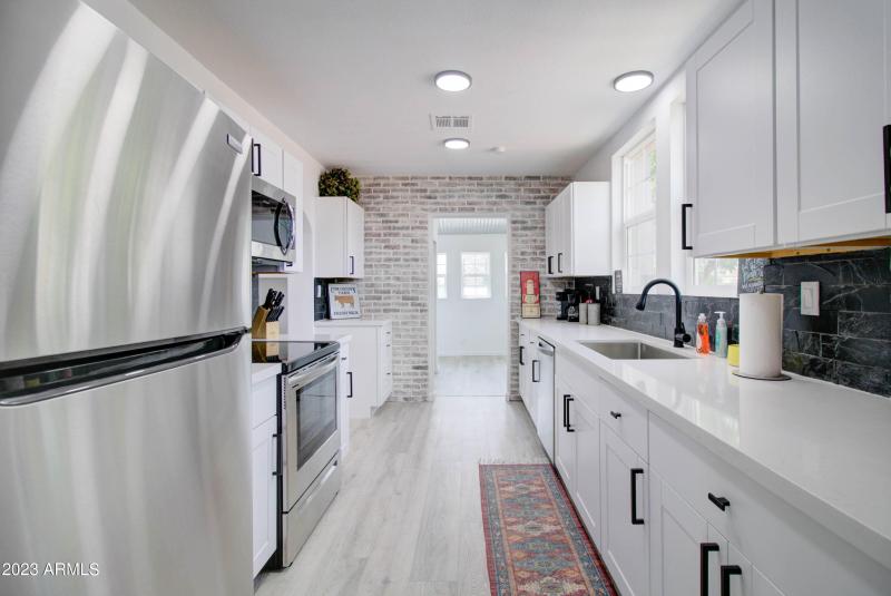 258 S Sutherland St Furnished-6